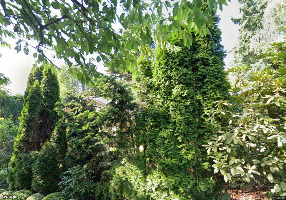 6731 W Mercer Way, Mercer Island, WA 98040 - photo 1