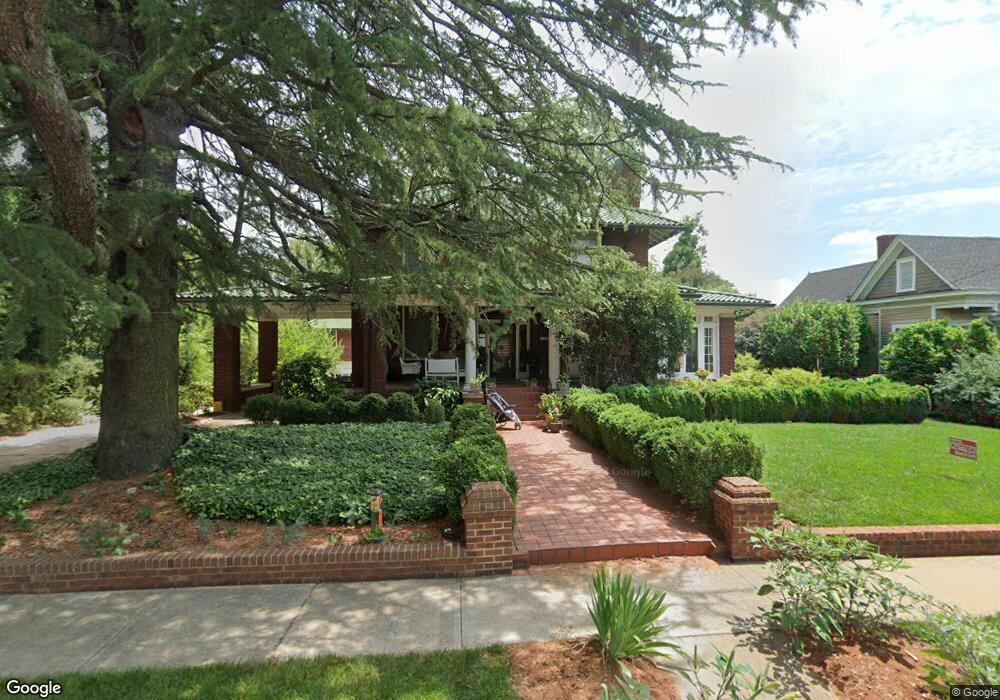 122 N Mulberry St, Statesville, NC 28677 - photo 1