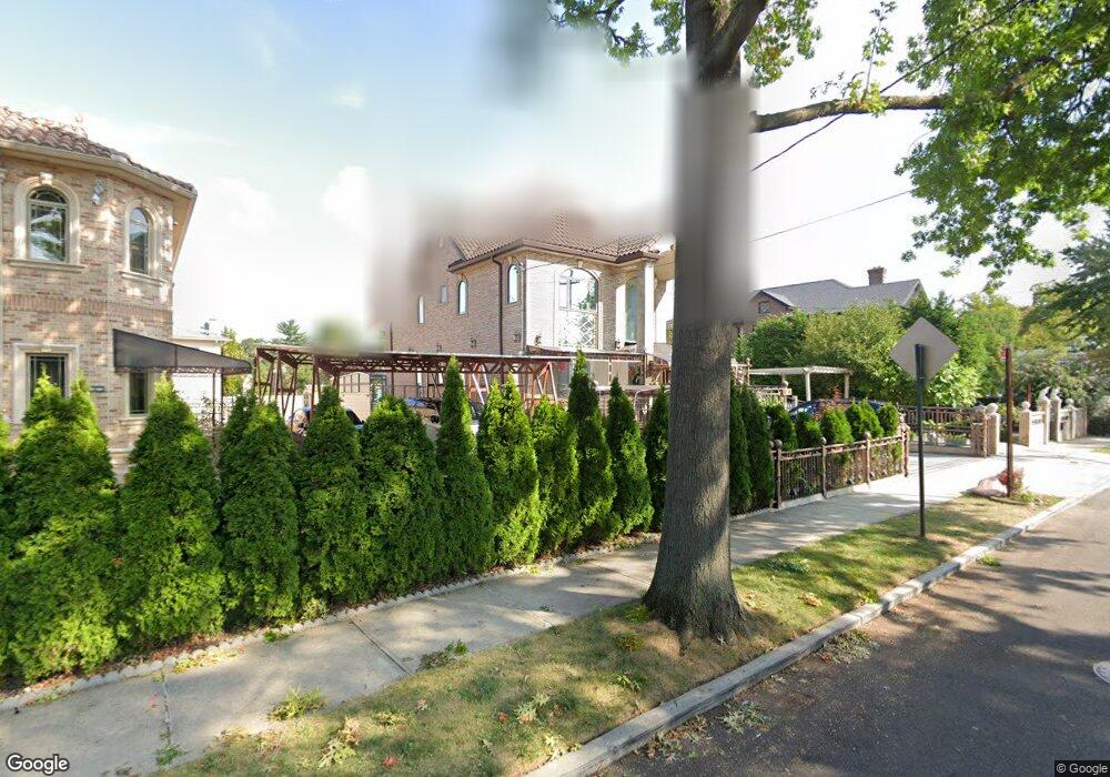 14715 3rd Ave, Whitestone, NY 11357 - photo 1