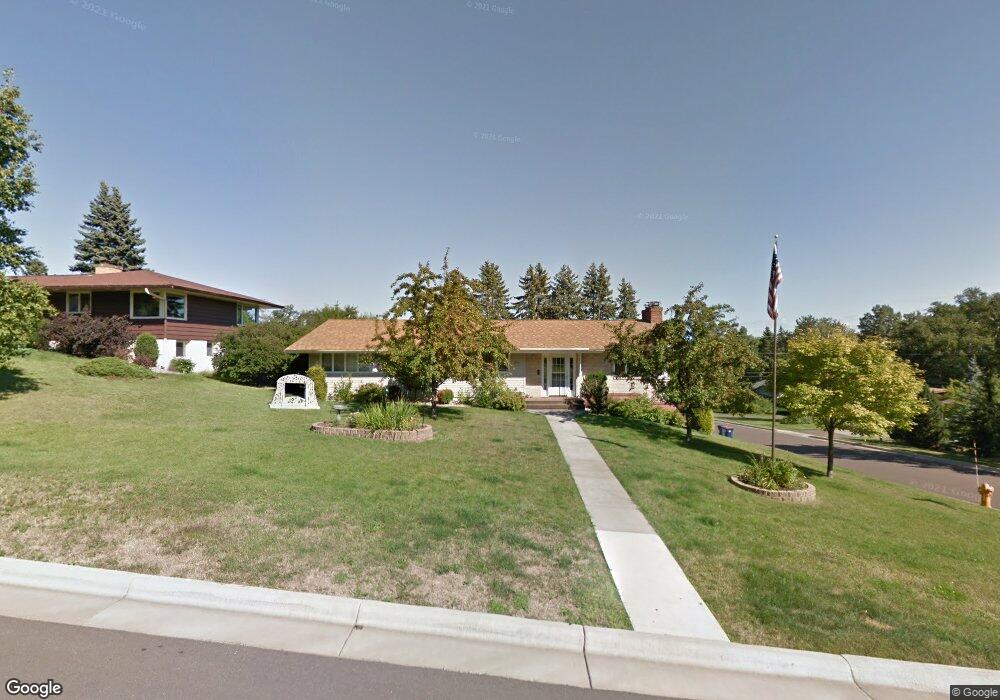 802 Rockview Ct, Duluth, MN 55804 - photo 1