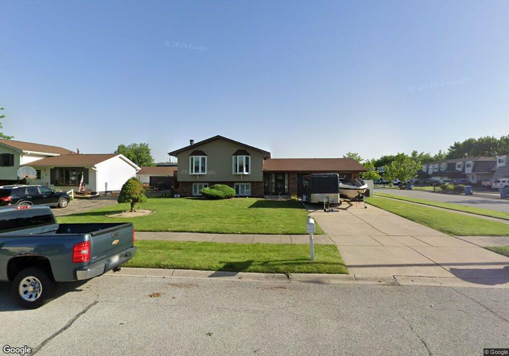 1018 Devonshire Ln, Dyer, IN 46311 - photo 1