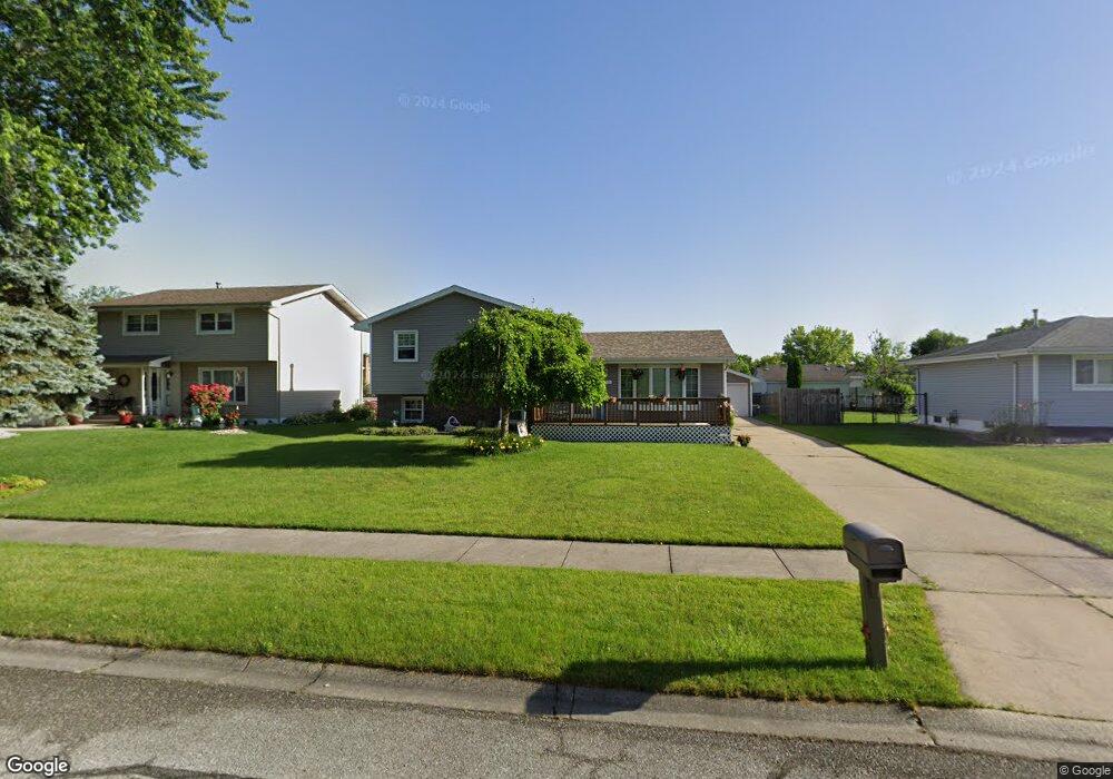 952 Windsor Ln, Dyer, IN 46311 - photo 1