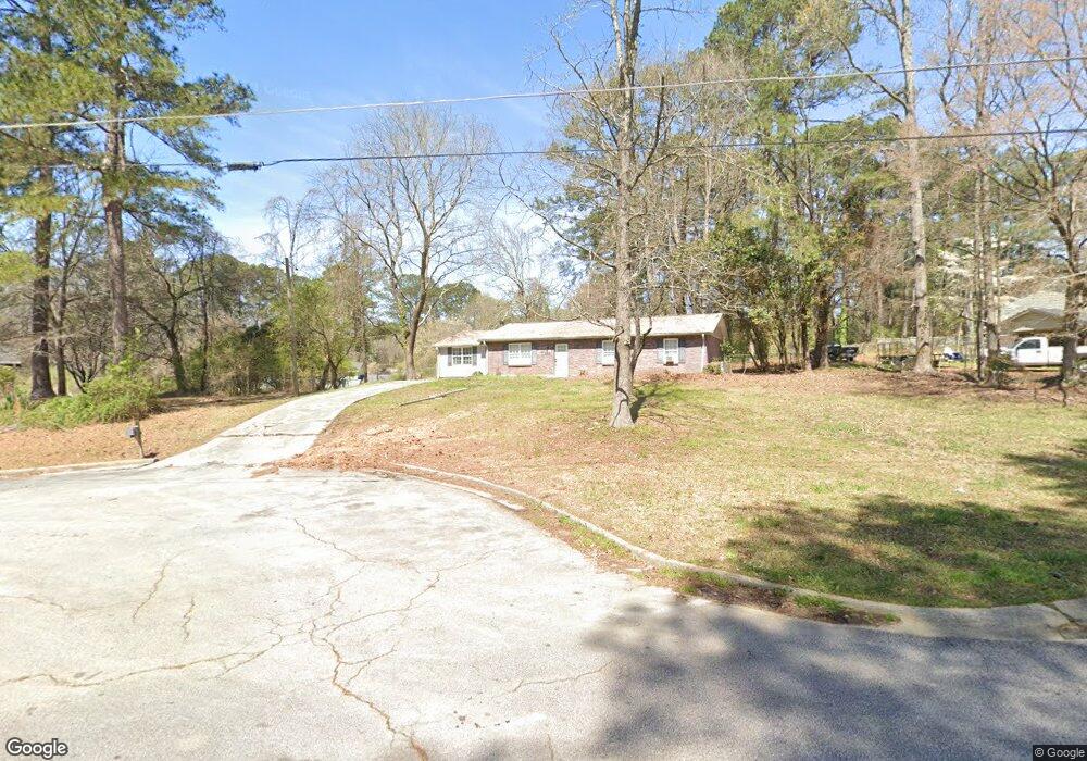 2933 Five Oaks Cir SW, Lilburn, GA 30047 - photo 1