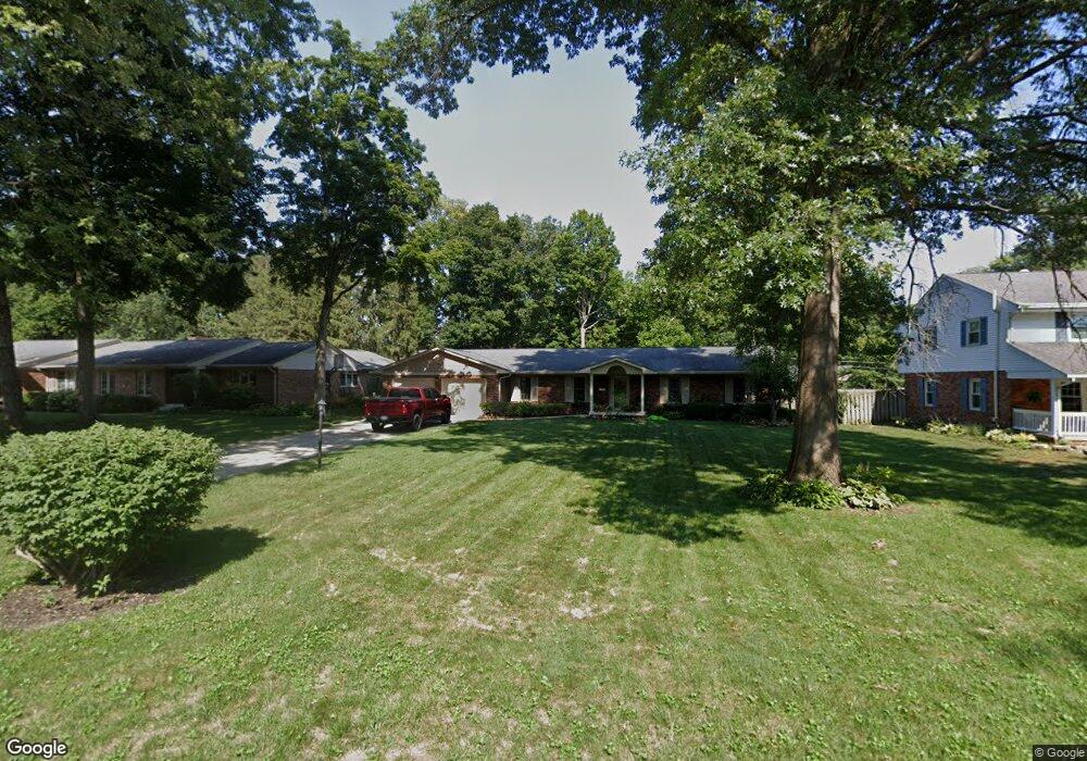 3315 Grove Pkwy, Columbus, IN 47203 - photo 1