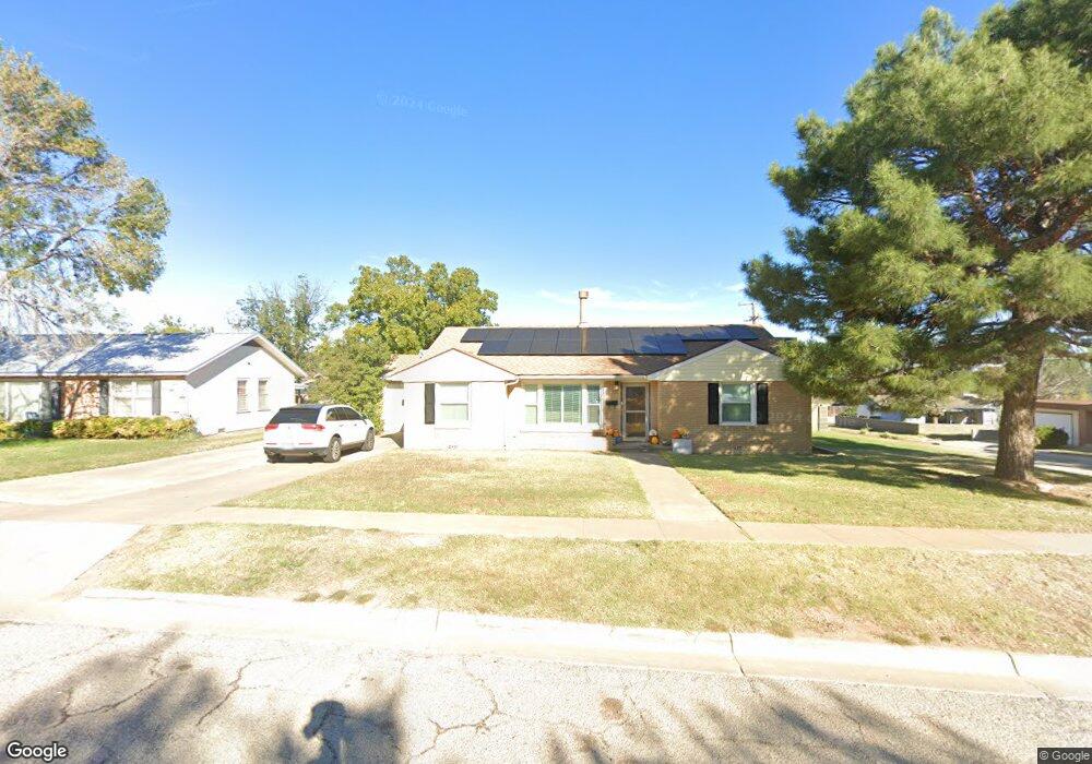800 W 15th St, Big Spring, TX 79720 - photo 1