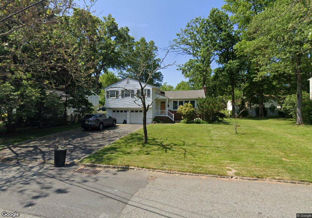 31 Coddington Dr, New Providence, NJ 07974 - photo 1