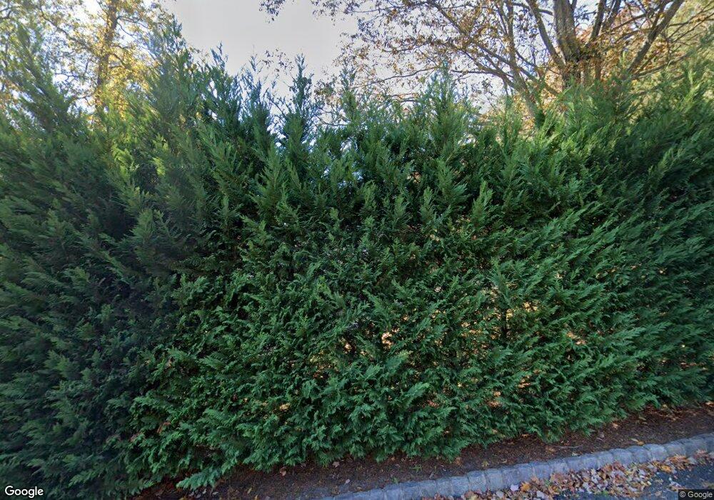 207 Queens Ln, Mountainside, NJ 07092 - photo 1