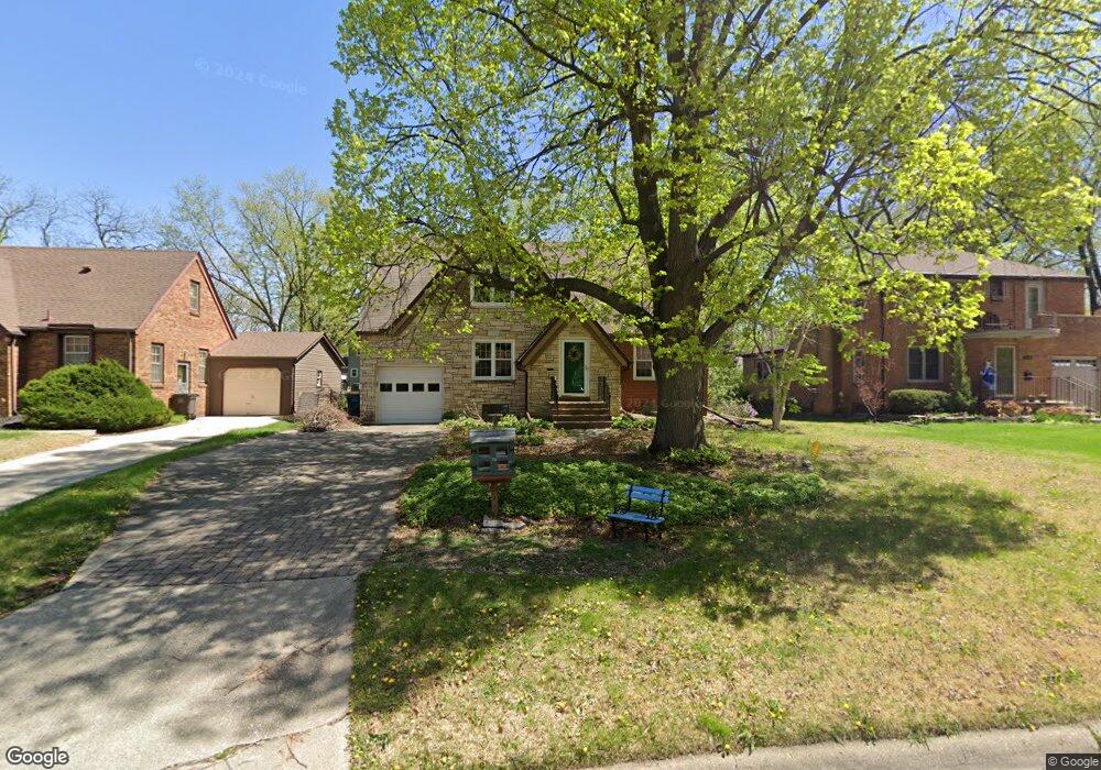 2835 46th St, Des Moines, IA 50310 - photo 1