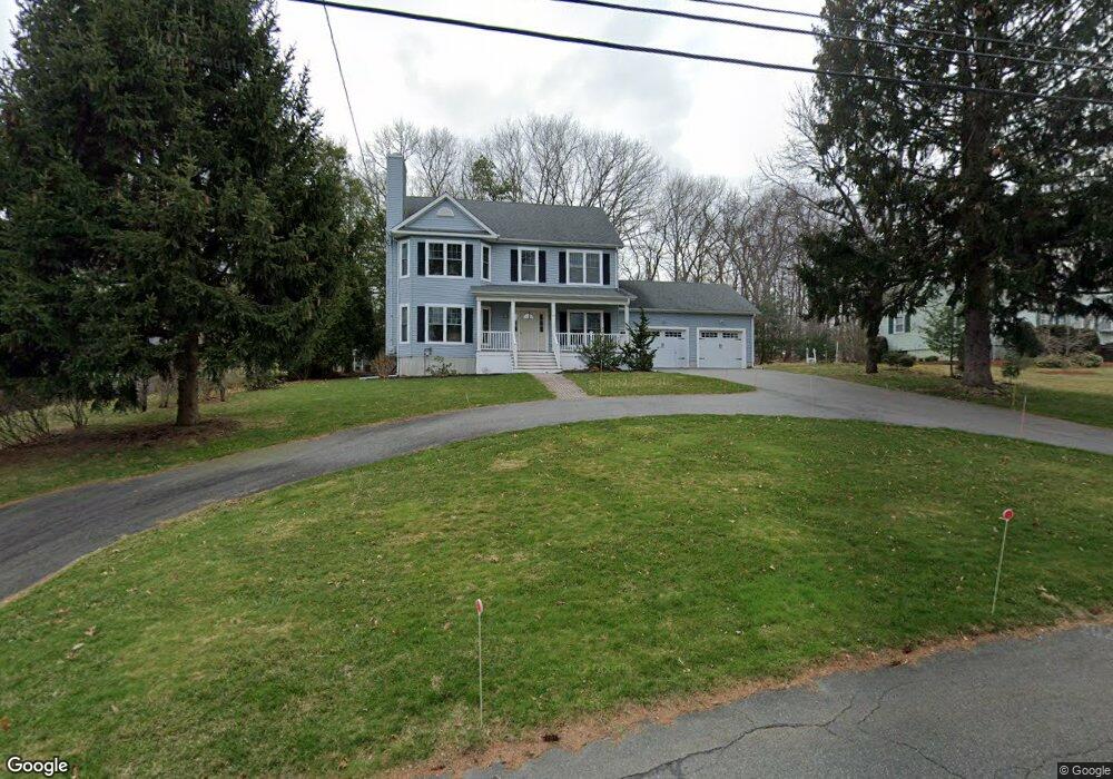 64 Robinson Rd, Woburn, MA 01801 - photo 1