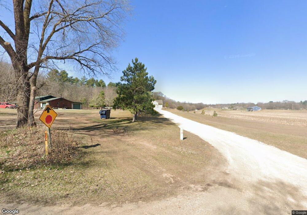 W24729 Spaulding Rd, Trempealeau, WI 54661 - photo 1