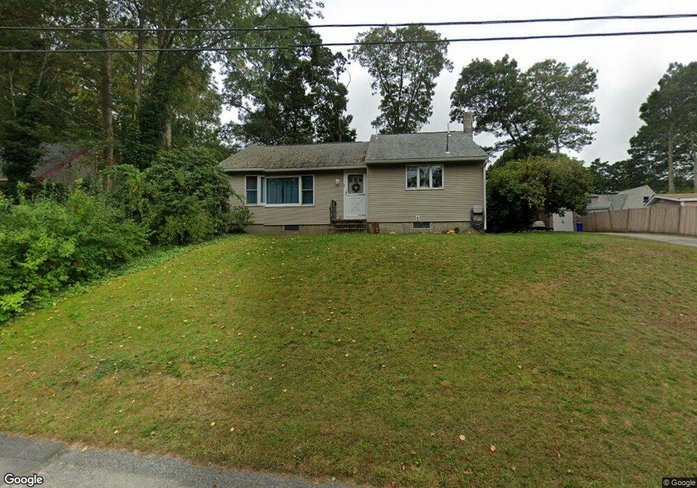 8 White Pine Ln, East Falmouth, MA 2536 - photo 1