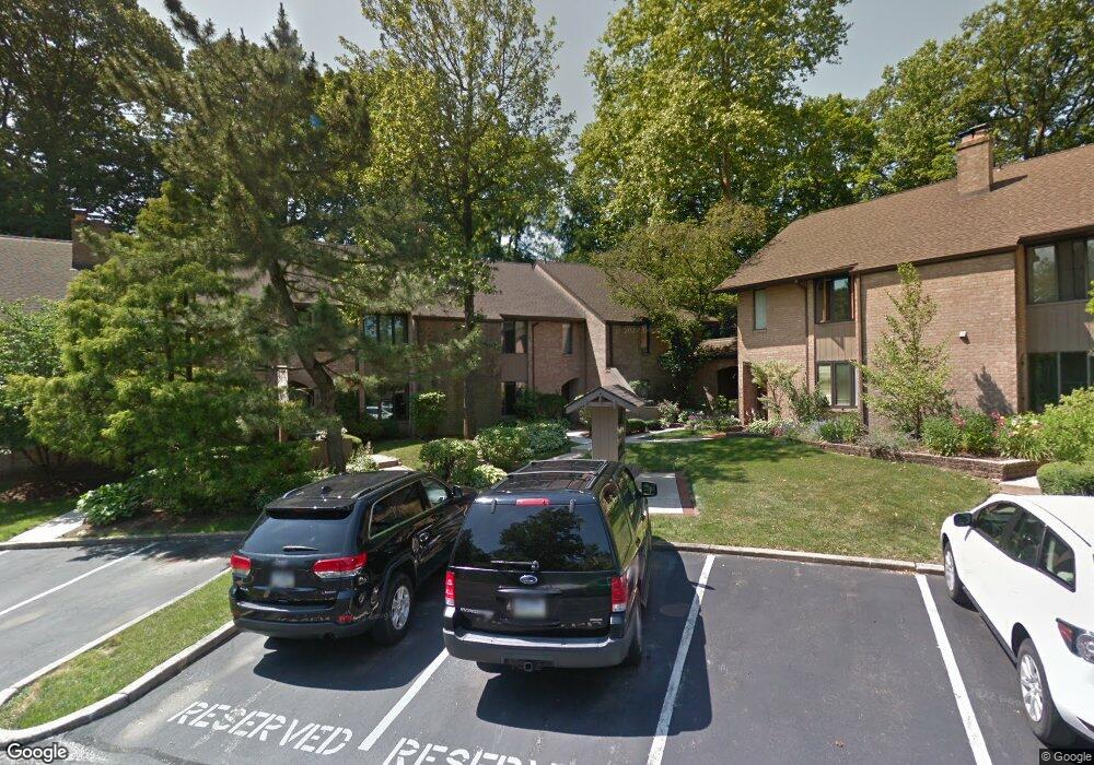 125 Woodgate Ln unit 15, Paoli, PA 19301 - photo 1