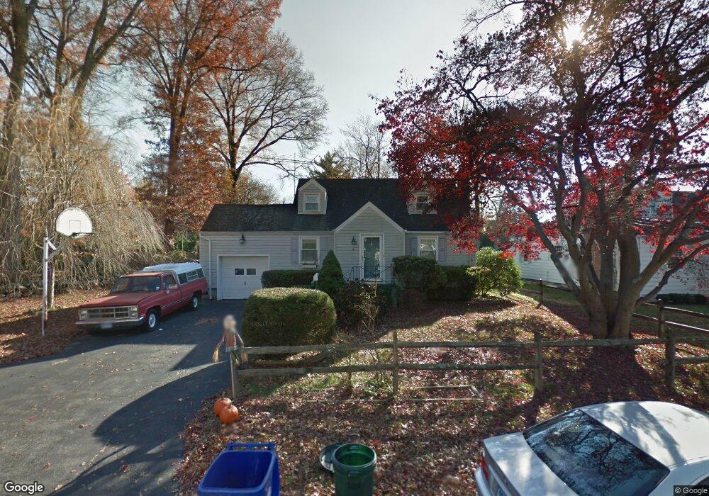 4 Albrecht Ct, Norwalk, CT 06855 - photo 1