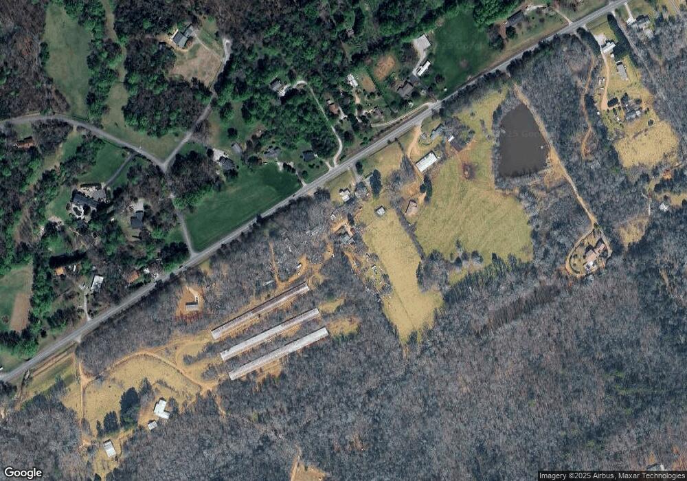 400 Half Moon Ct, Demorest, GA 30535 - photo 1