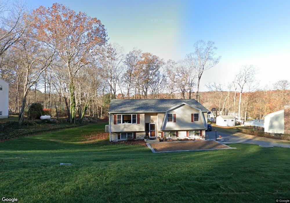 17 Wayne Dr, East Lyme, CT 06333 - photo 1