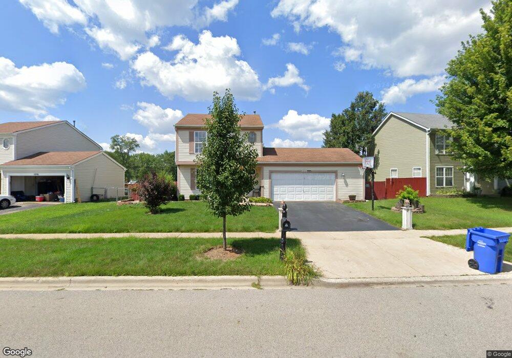 1898 Cambridge Dr, Carpentersville, IL 60110 - photo 1