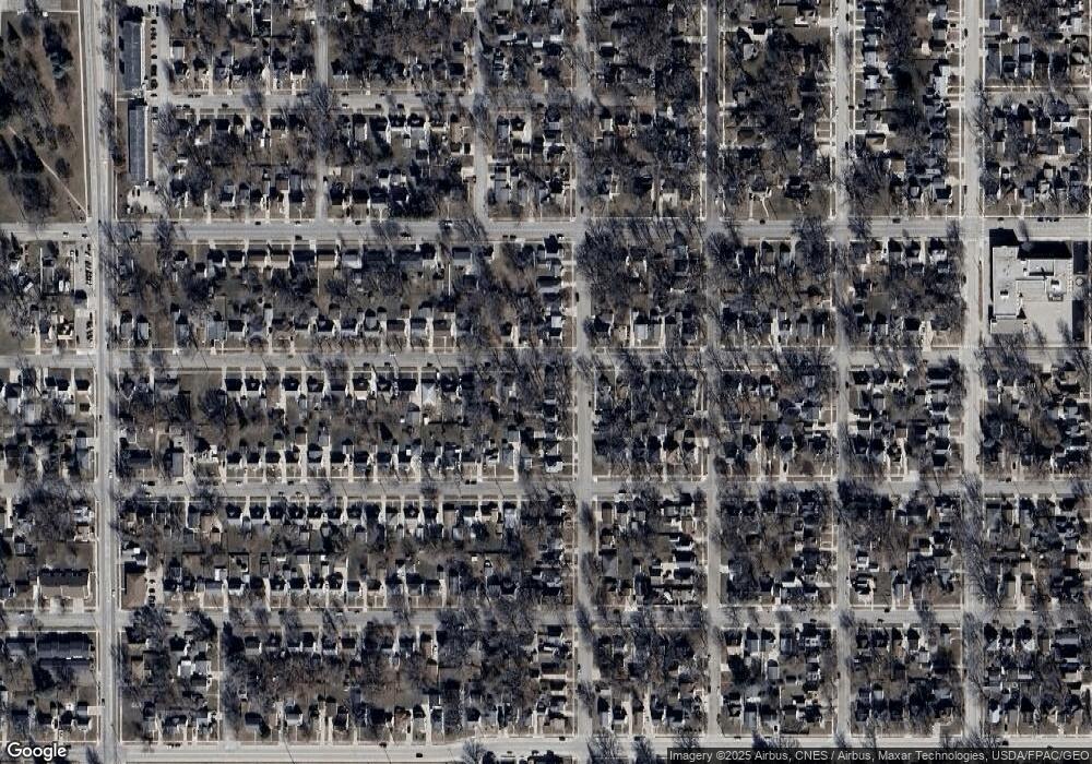 711 11th St NW, Austin, MN 55912 - photo 1