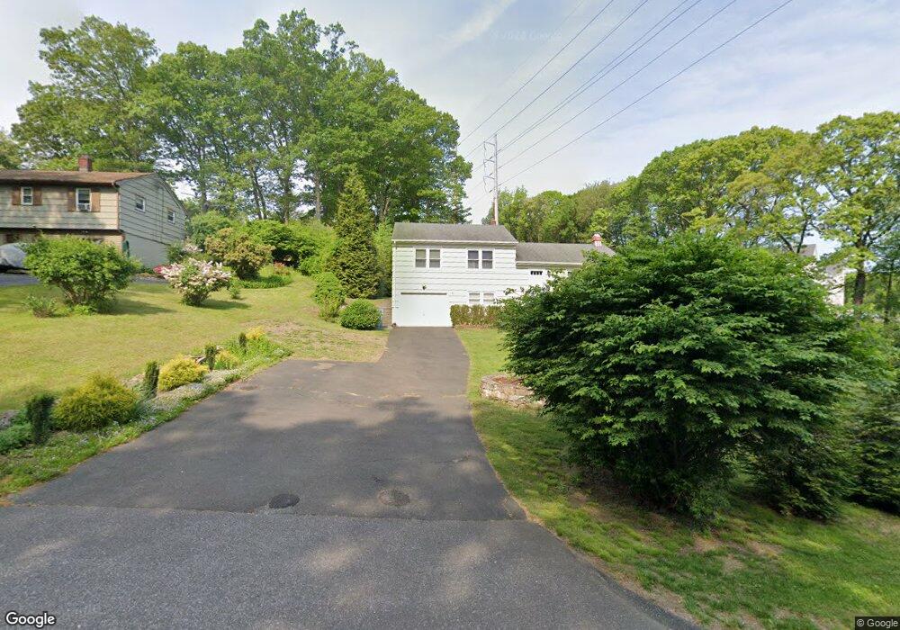 81 Rocky Hill Rd, Trumbull, CT 06611 - photo 1