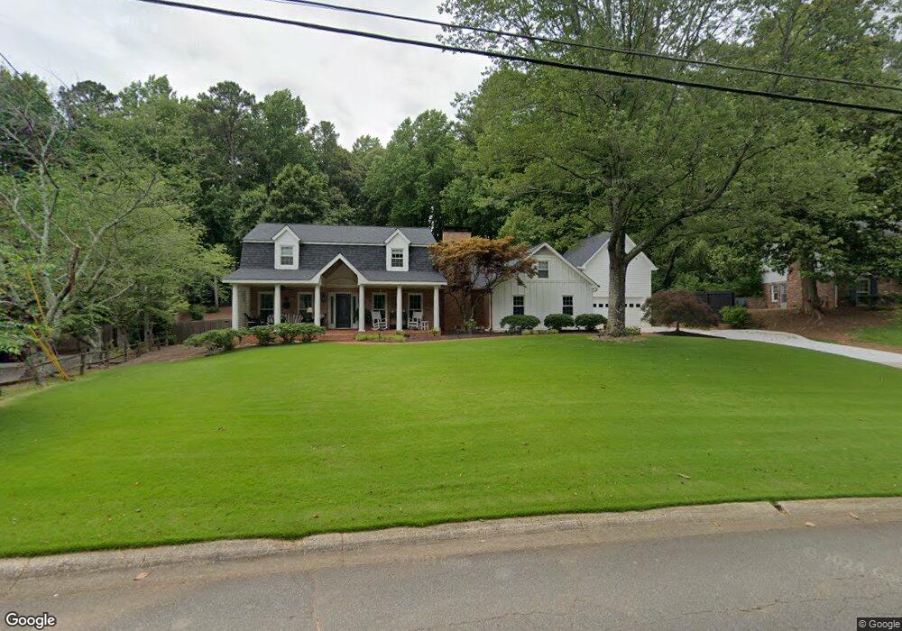 1020 N Point Dr, Roswell, GA 30075 - photo 1