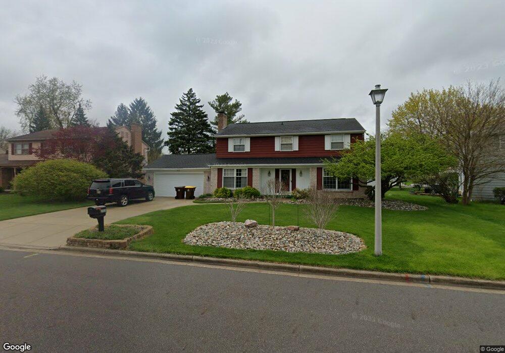 1414 Kenilworth Dr, Lansing, MI 48917 - photo 1