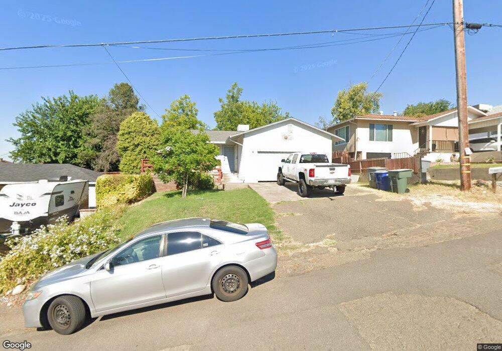 1605 Walnut Ave, Redding, CA 96001 - photo 1