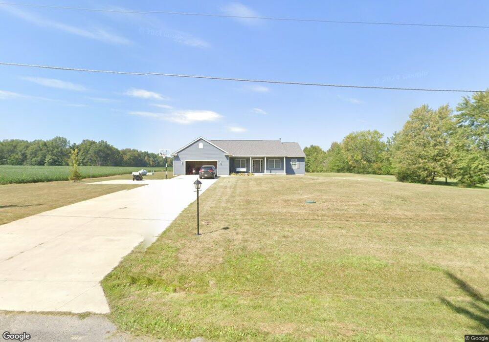 3085 Loescher Rd, Lima, OH 45801 - photo 1