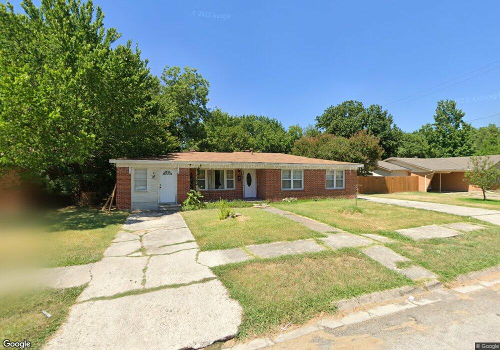 1717 E Garnett St, Gainesville, TX 76240 - photo 1