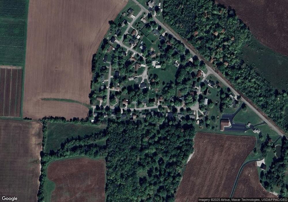 6450 Putnam Dr, Circleville, OH 43113 - photo 1