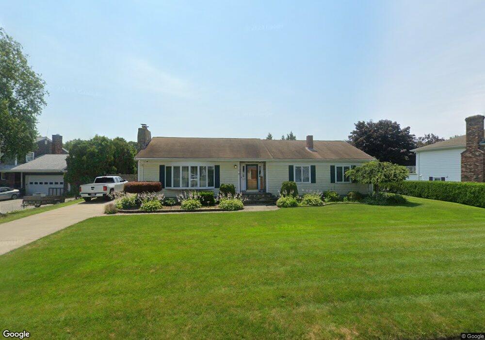 6 Rowley Ln, South Dartmouth, MA 02748 - photo 1