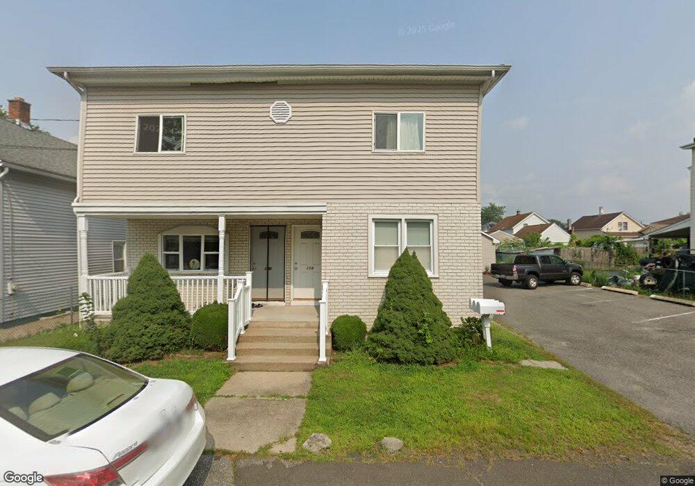 106 Lakeview Ave unit 108, Ludlow, MA 01056 - photo 1