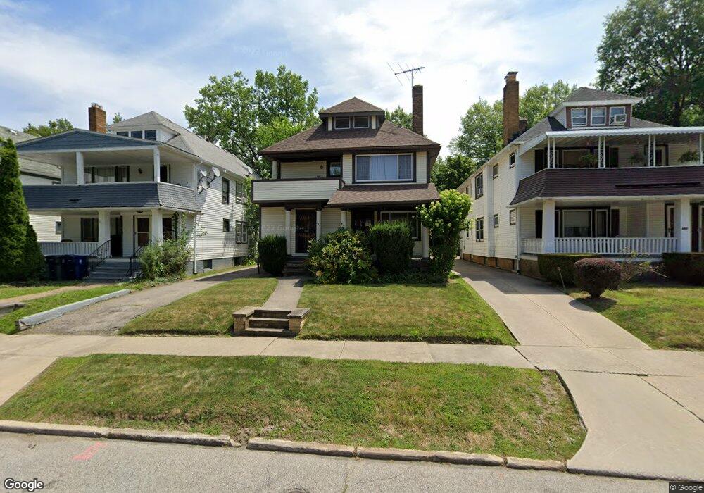 881 Helmsdale Rd, Cleveland, OH 44112 - photo 1