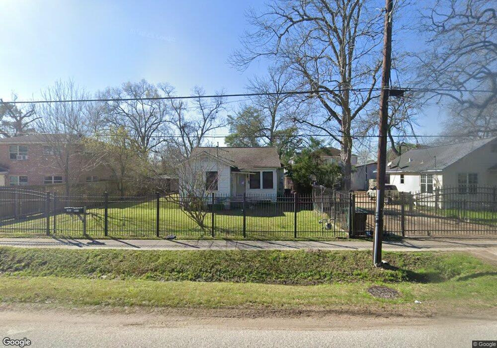8109 Helmers St, Houston, TX 77022 - photo 1