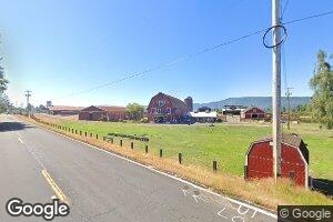 381 W Birnie Slough Rd, Cathlamet, WA 98612