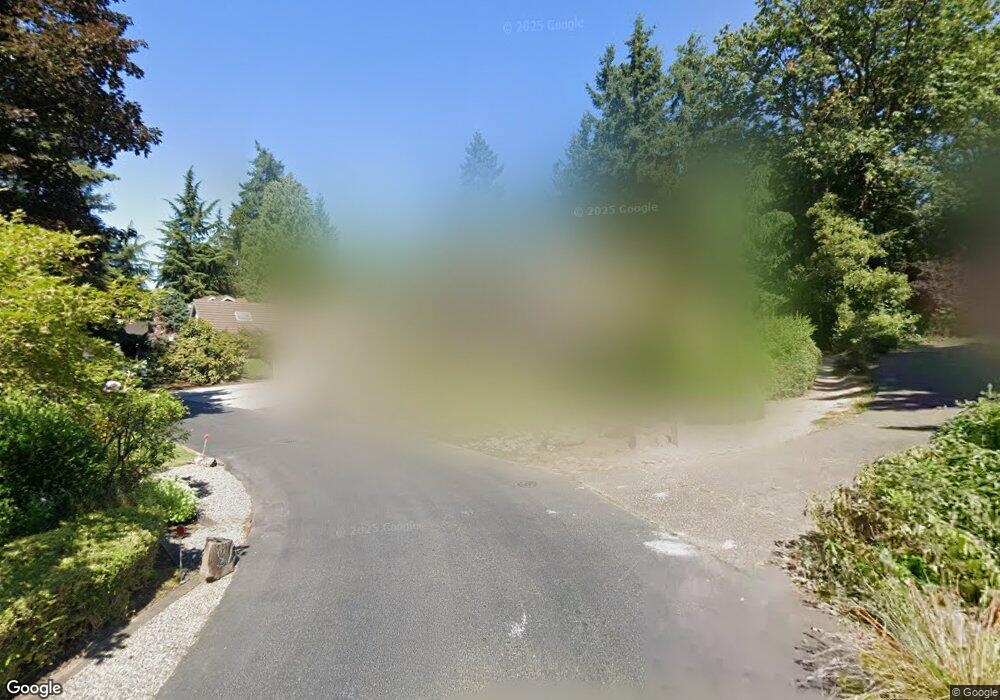 7454 W Mercer Way, Mercer Island, WA 98040 - photo 1