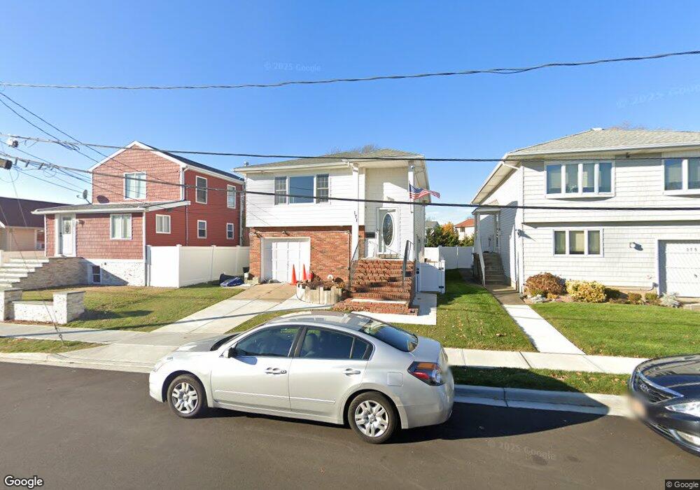 171 Alice Ave, Oceanside, NY 11572 - photo 1