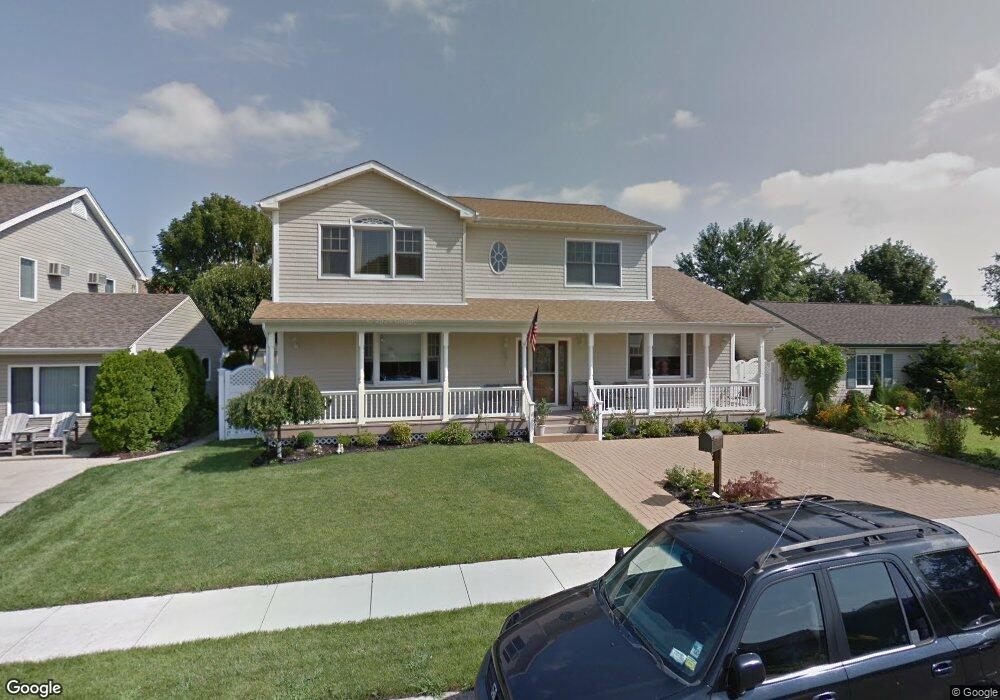 31 Jeanne Ln, Bethpage, NY 11714 - photo 1