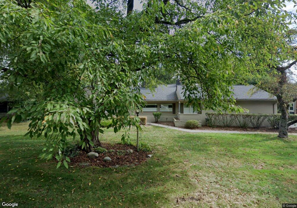 6375 E Surrey Rd, Bloomfield Hills, MI 48301 - photo 1