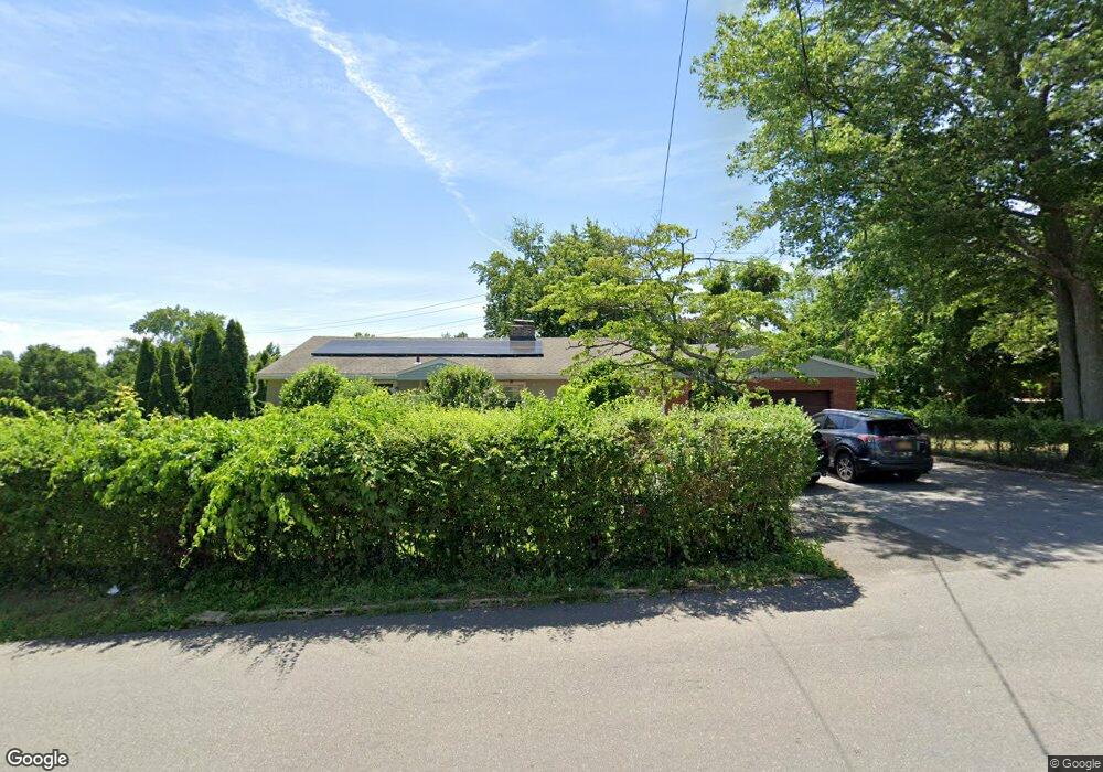 91 Roxbury Dr, Yonkers, NY 10710 - photo 1