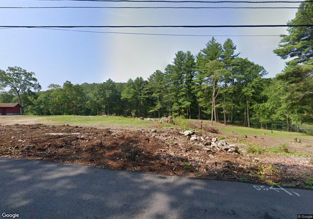 114 Manchaug Rd, Sutton, MA 01590 - photo 1