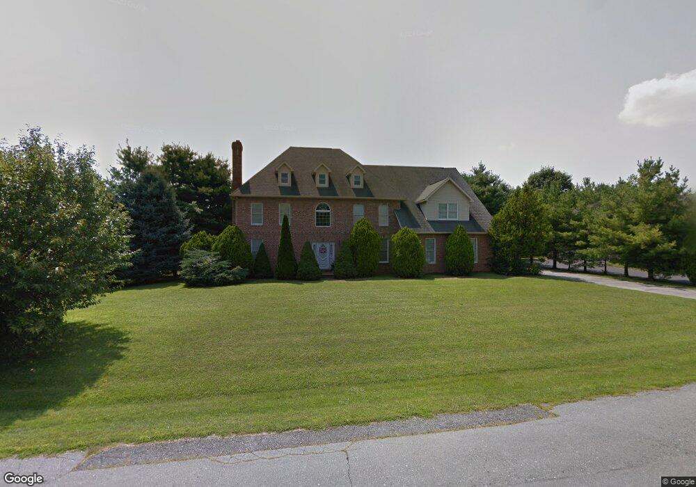 11204 Parkwood Dr, Hagerstown, MD 21742 - photo 1