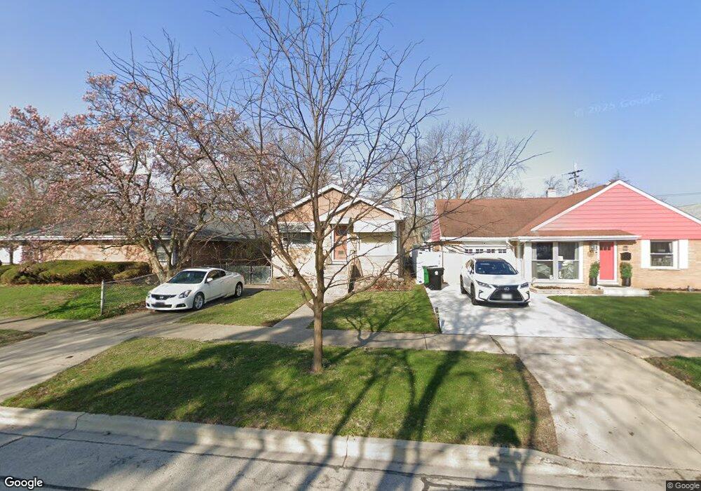 1018 Portsmouth Ave, Westchester, IL 60154 - photo 1