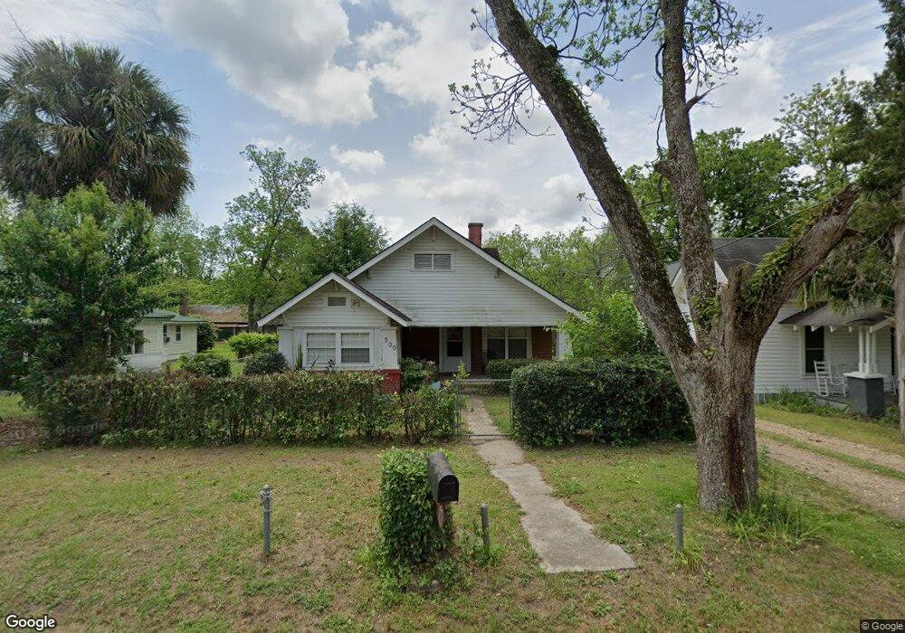 509 E Magnolia St, Fitzgerald, GA 31750 - photo 1