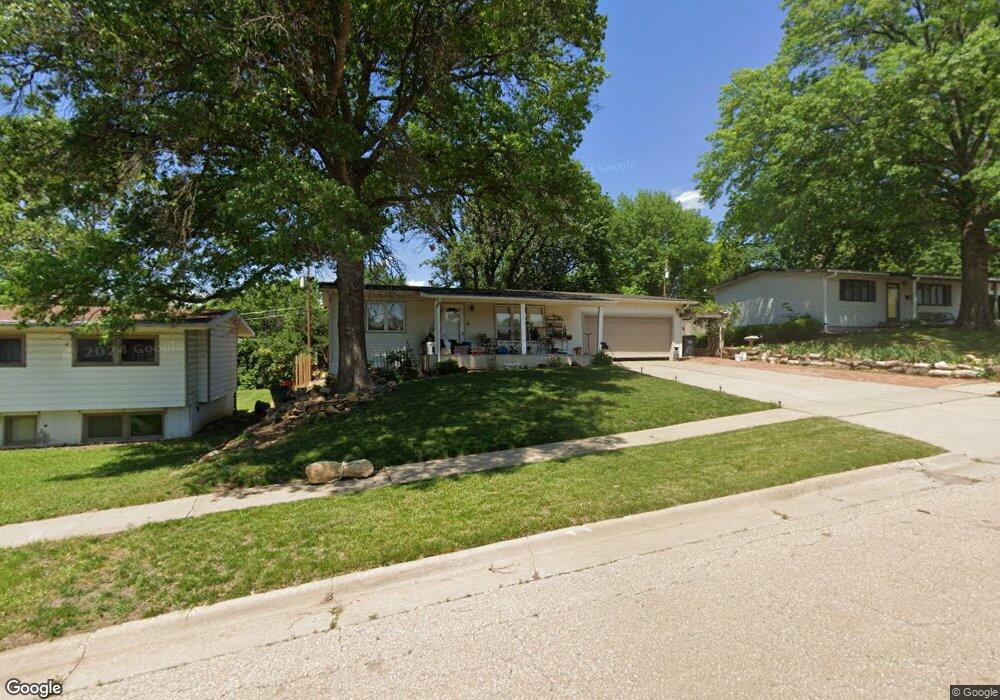 3612 SW 31st St, Topeka, KS 66614 - photo 1