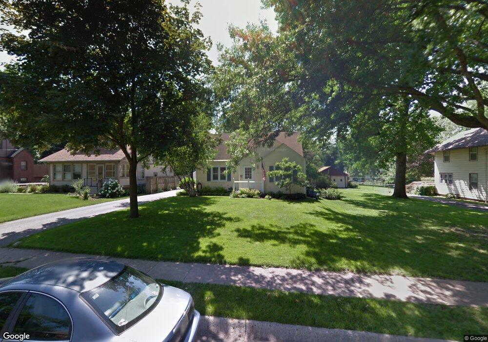 3104 44th St, Des Moines, IA 50310 - photo 1