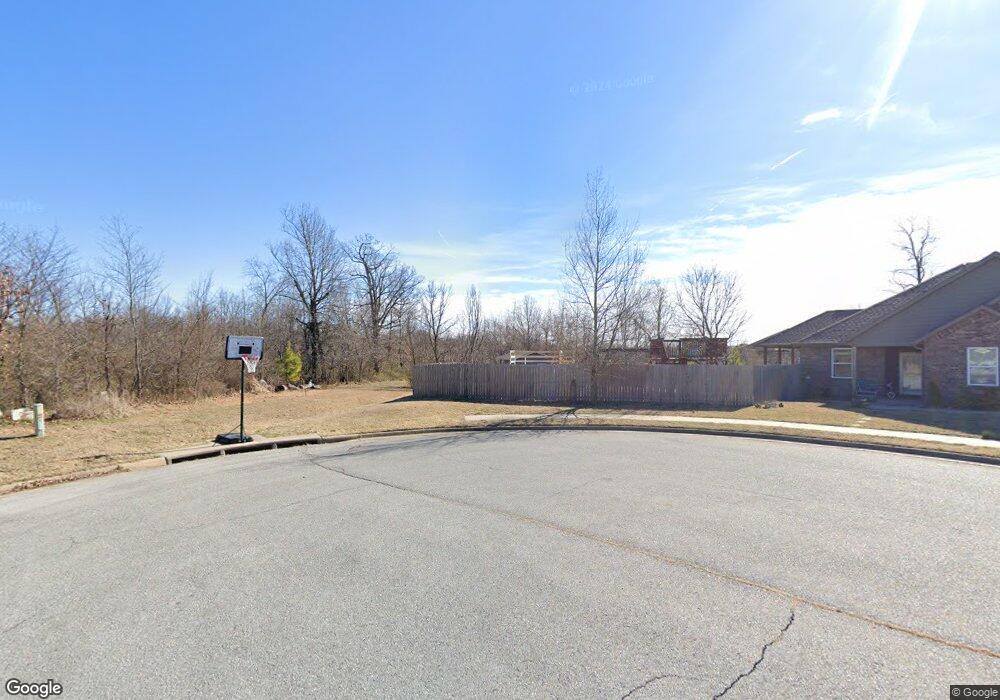 1005 Carter Ct, Siloam Springs, AR 72761 - photo 1