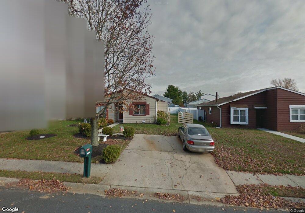 213 W Hedgerow Dr, Swedesboro, NJ 08085 - photo 1