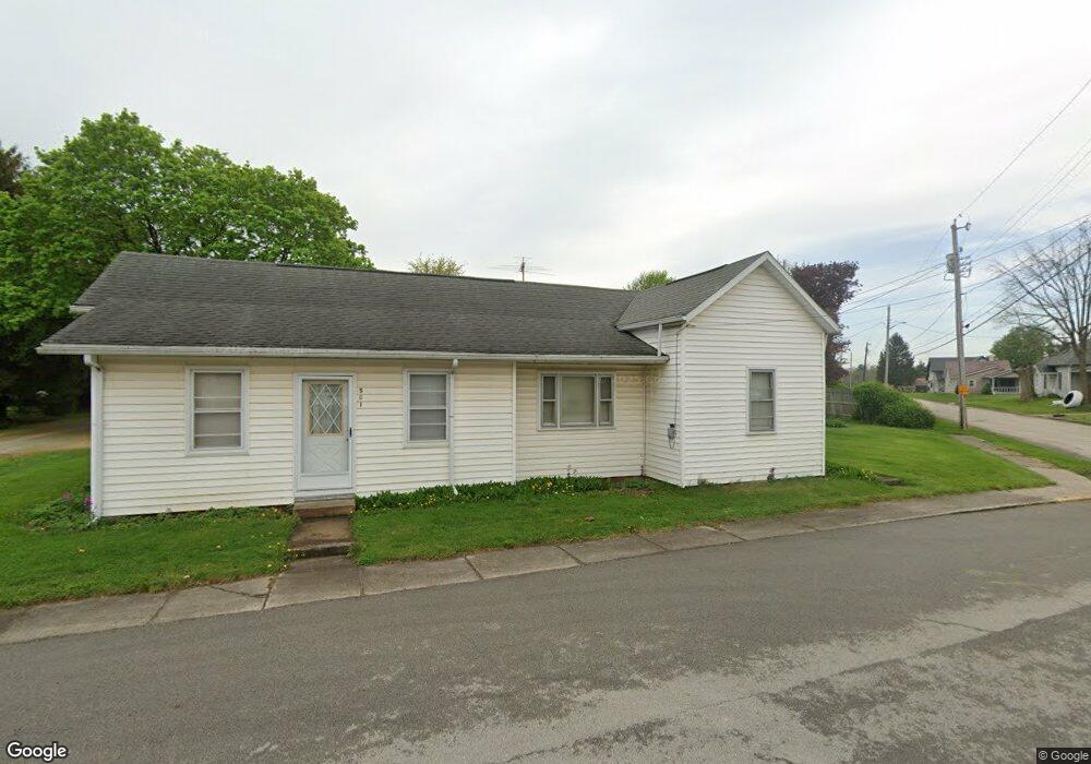 501 W College St, Windfall, IN 46076 - photo 1
