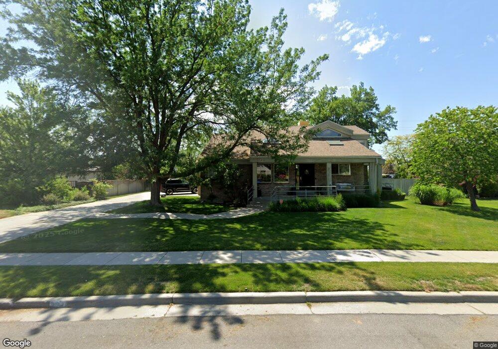 8136 Old Coventry Cir, Sandy, UT 84093 - photo 1