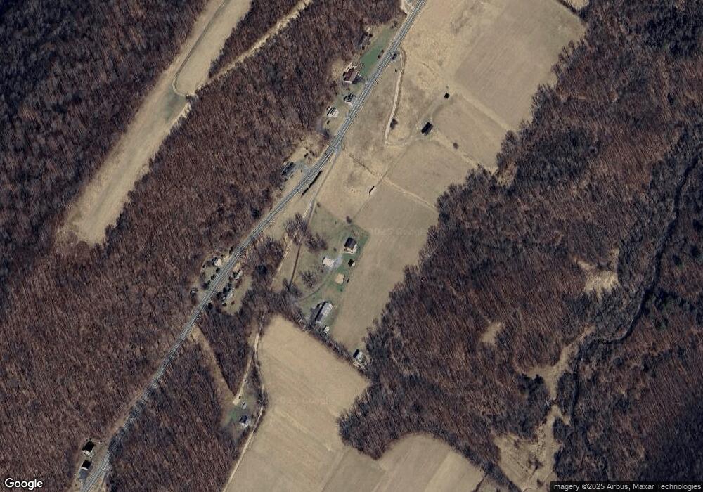 141 Bobwhite Dr, Bedford, PA 15522 - photo 1