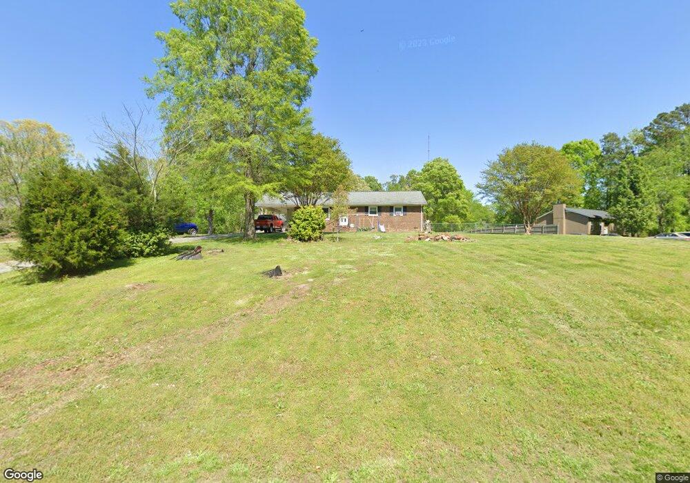 2104 Leona Dr, Greensboro, NC 27406 - photo 1